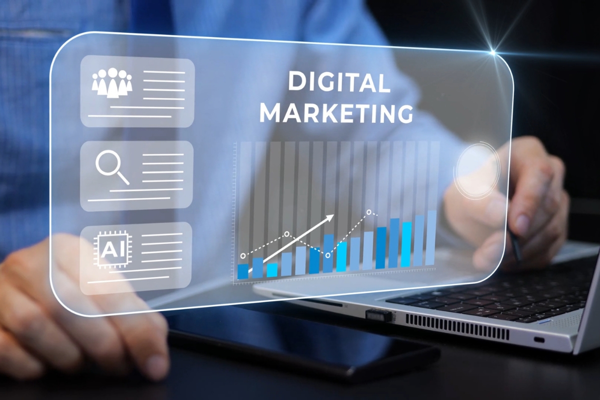 momak radi kao digital marketing specijalist